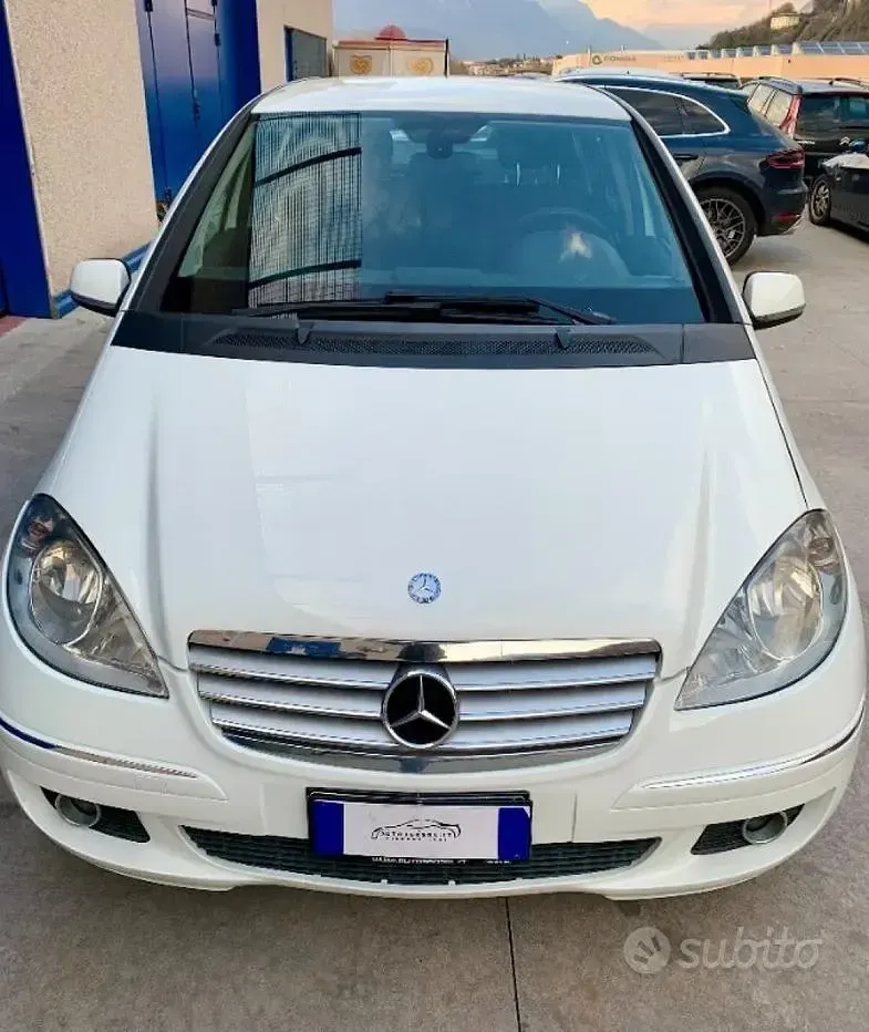 Usata Mercedes A160 Avantgarde 82 CV (60 kW) 2009 Bianco pastello Berlina