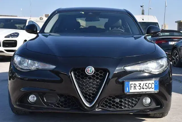 Usata Alfa Romeo Giulia Super 179 CV (131 kW) 2018 Nero Berlina