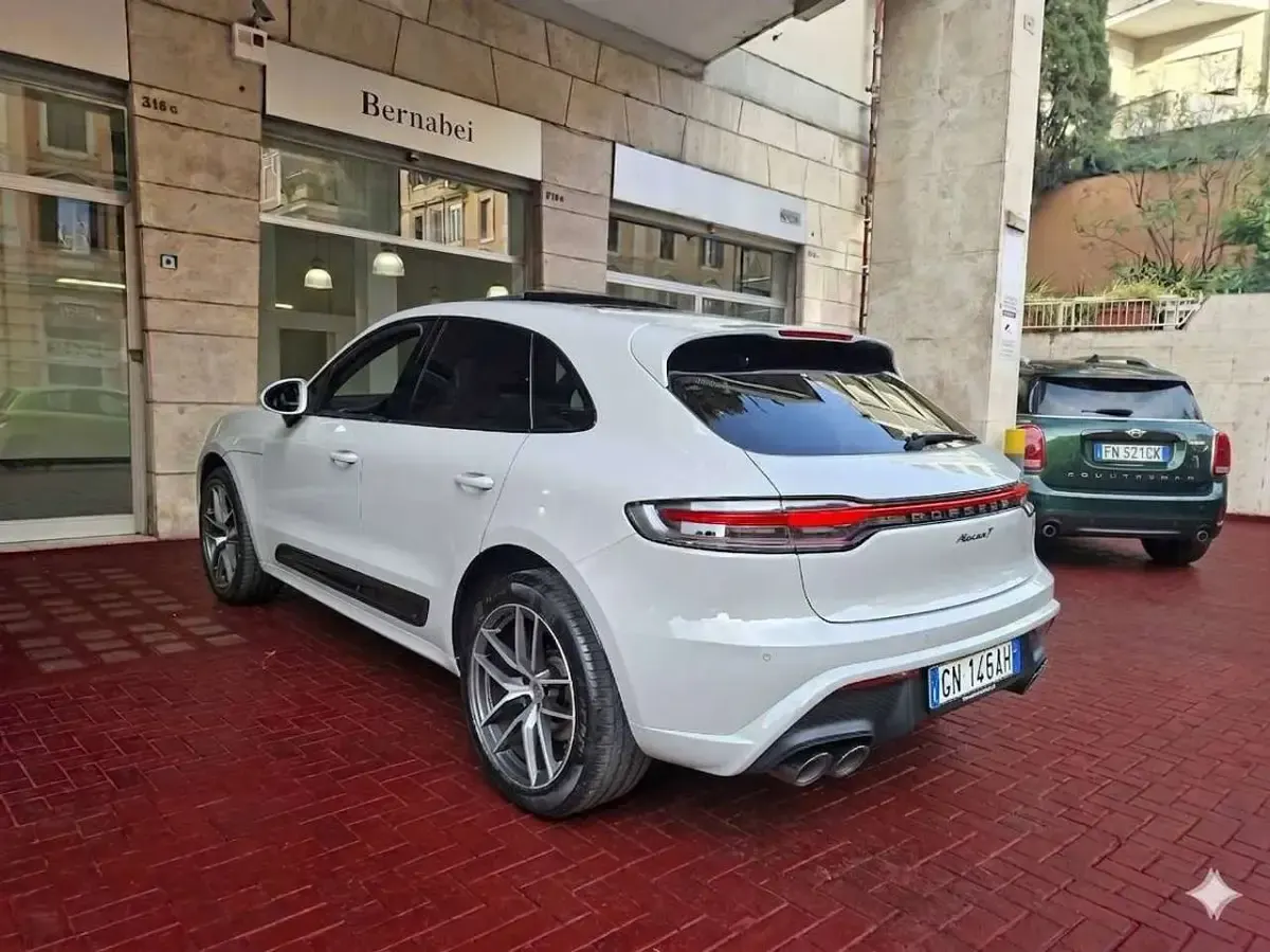 Usata Porsche Macan T 265 CV (194 kW) 2023 Grigio SUV