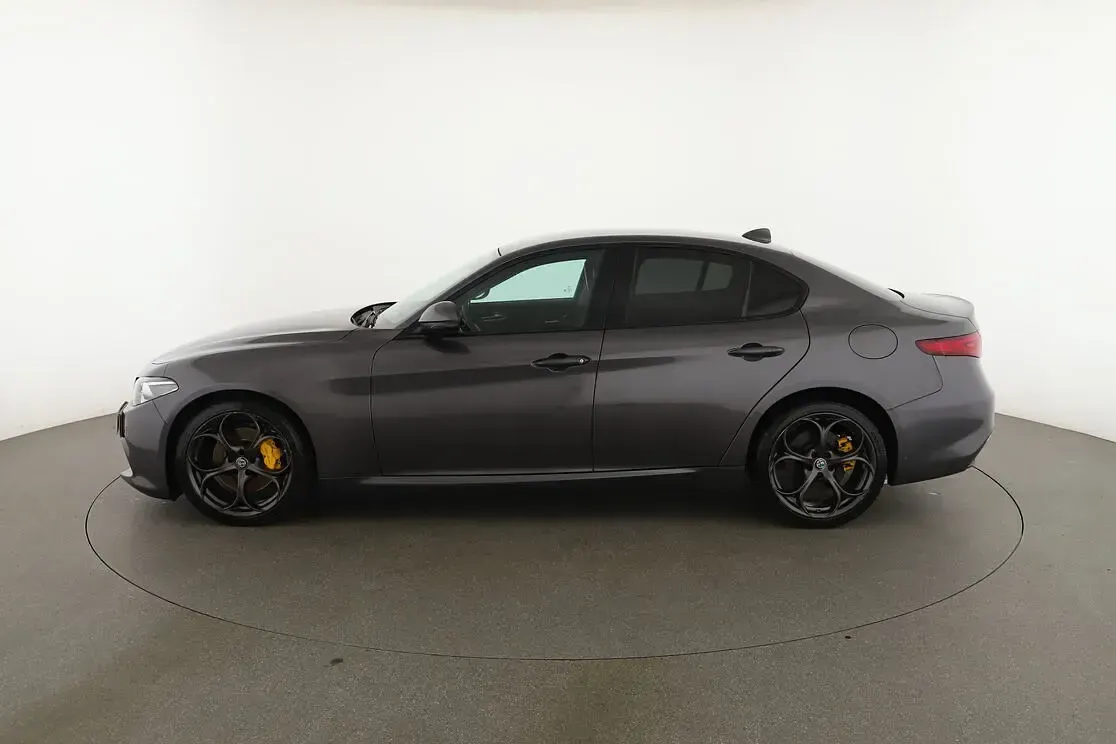 Brugt Alfa Romeo Giulia Super 180 HK (132 kW) 2019 Grå Sedan