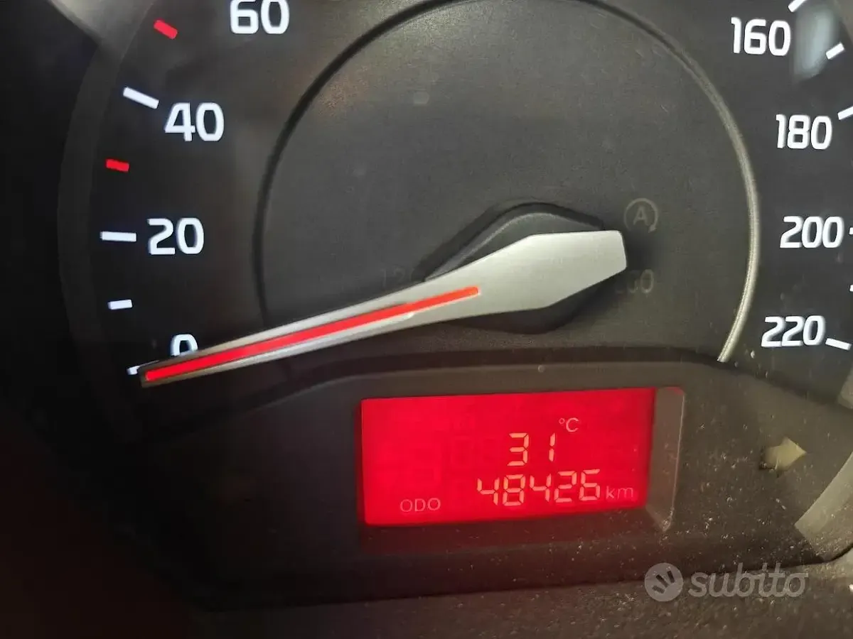 Usata Kia Rio 85 CV (62 kW) 2016 Grigio Utilitaria