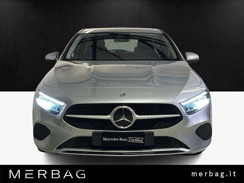 Usata Mercedes A180 Advanced 116 CV (85 kW) 2025 Argento Berlina