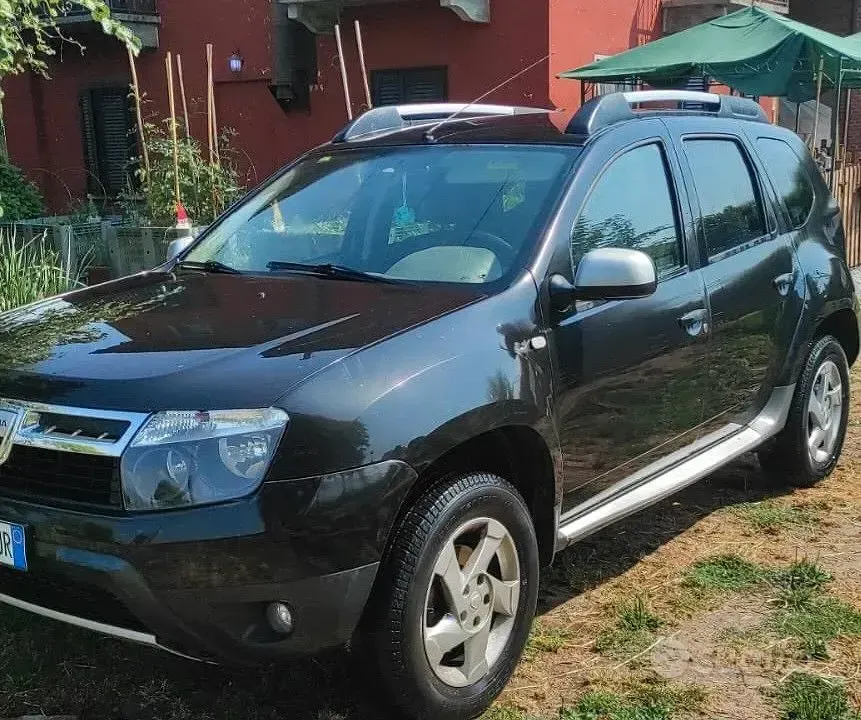 Usata Dacia Duster 110 CV (80 kW) 2011 Nero SUV