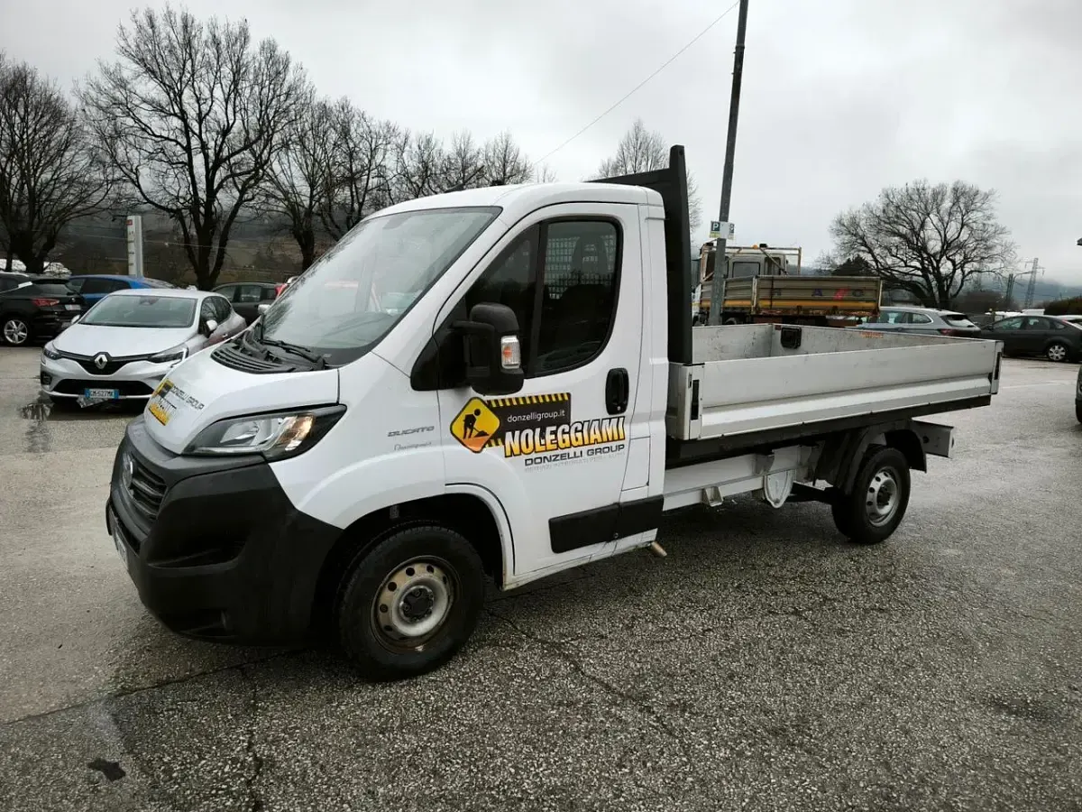 Usata Fiat Ducato 33 140 CV (102 kW) 2021 Bianco Furgone