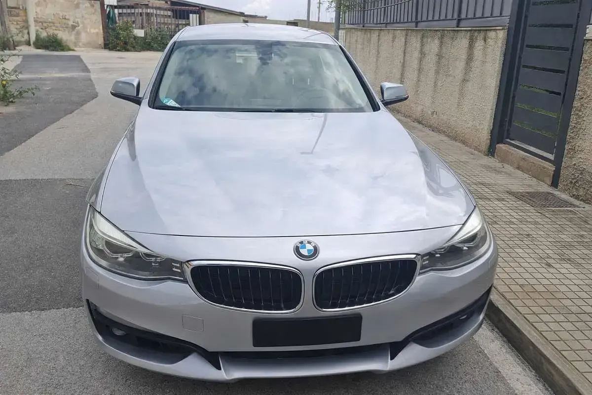 Usata BMW 320 Efficient Dynamics 184 CV (135 kW) 2014 Argento Berlina