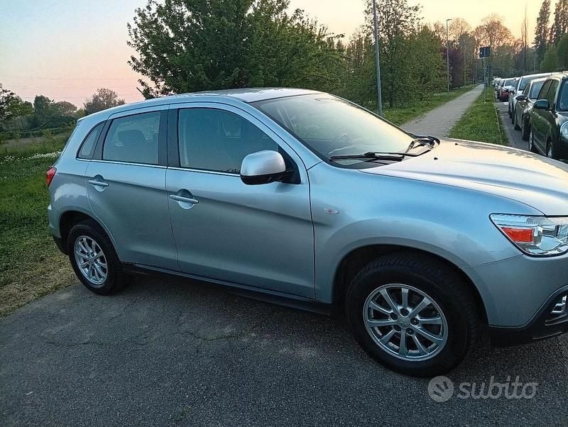Usata Mitsubishi ASX 150 CV (110 kW) 2011 Grigio SUV
