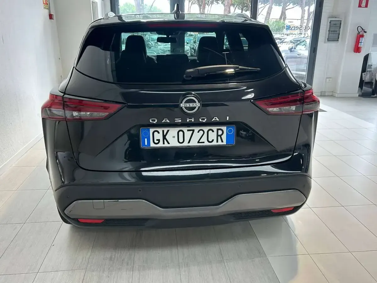 Usata Nissan Qashqai Acenta 140 CV (102 kW) 2022 Nero SUV