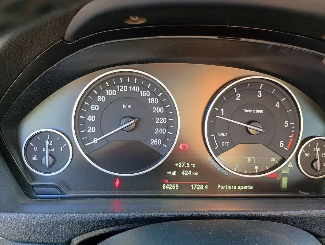 Usata BMW 318 Advantage 150 CV (110 kW) 2017 Argento Station wagon