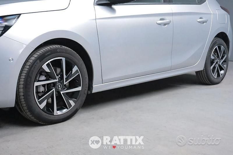 Usata Opel Corsa 101 CV (74 kW) 2025 Kaolin white Berlina