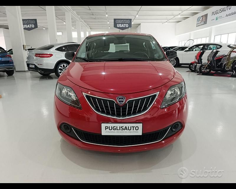 Gebraucht Lancia Ypsilon Gold 69 PS (50 kW) 2022 Rot Kleinwagen