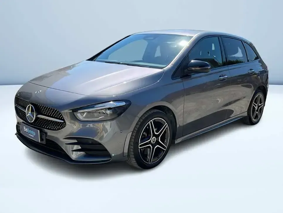 Usata Mercedes B250 Advanced Plus 163 CV (119 kW) 2024 Grigio Utilitaria