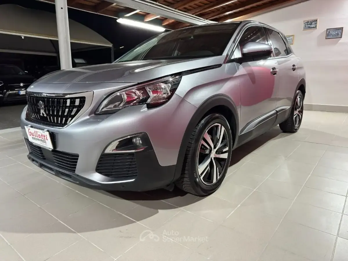 Usata Peugeot 3008 Allure 120 CV (88 kW) 2017 Grigio metallizzato SUV