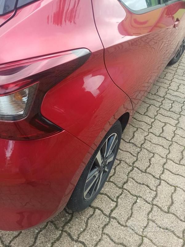 Begagnad Nissan Micra 90 HK (66 kW) 2018 Röd Sedan