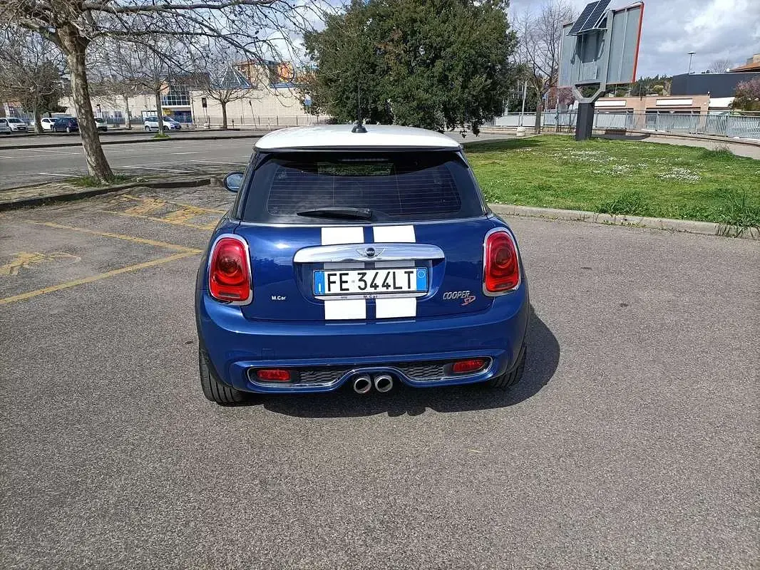 Usata Mini Cooper SD Hype 170 CV (125 kW) 2016 Blu/azzurro Utilitaria