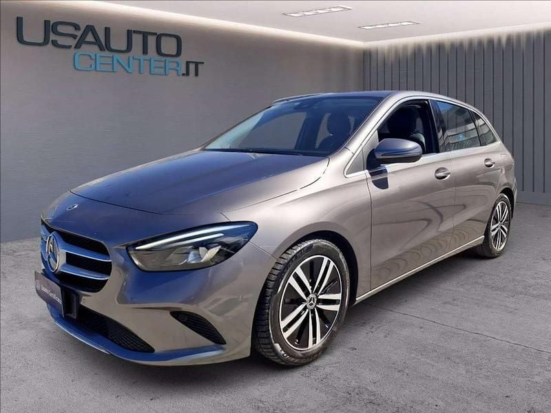 Usata Mercedes B180 116 CV (85 kW) 2022 Non disponibile Monovolume