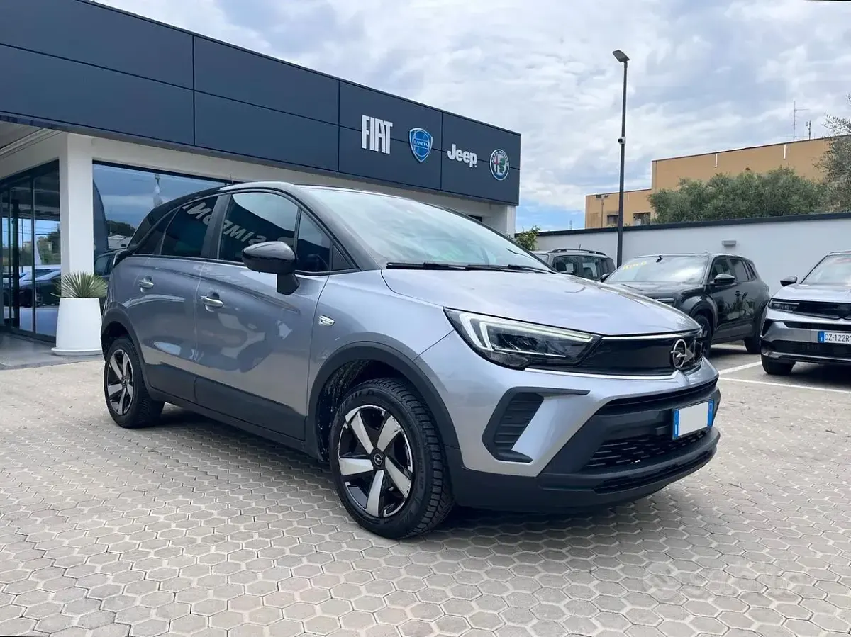 Usata Opel Crossland 110 CV (80 kW) 2021 Grigio SUV