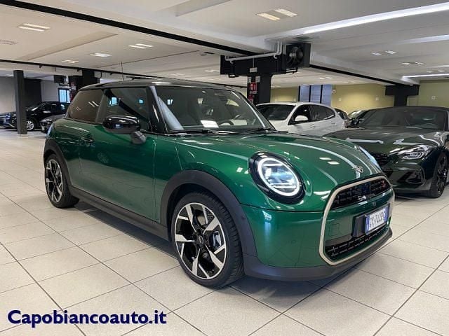 Usata Mini Cooper S Favoured 204 CV (150 kW) 2025 Verde Utilitaria