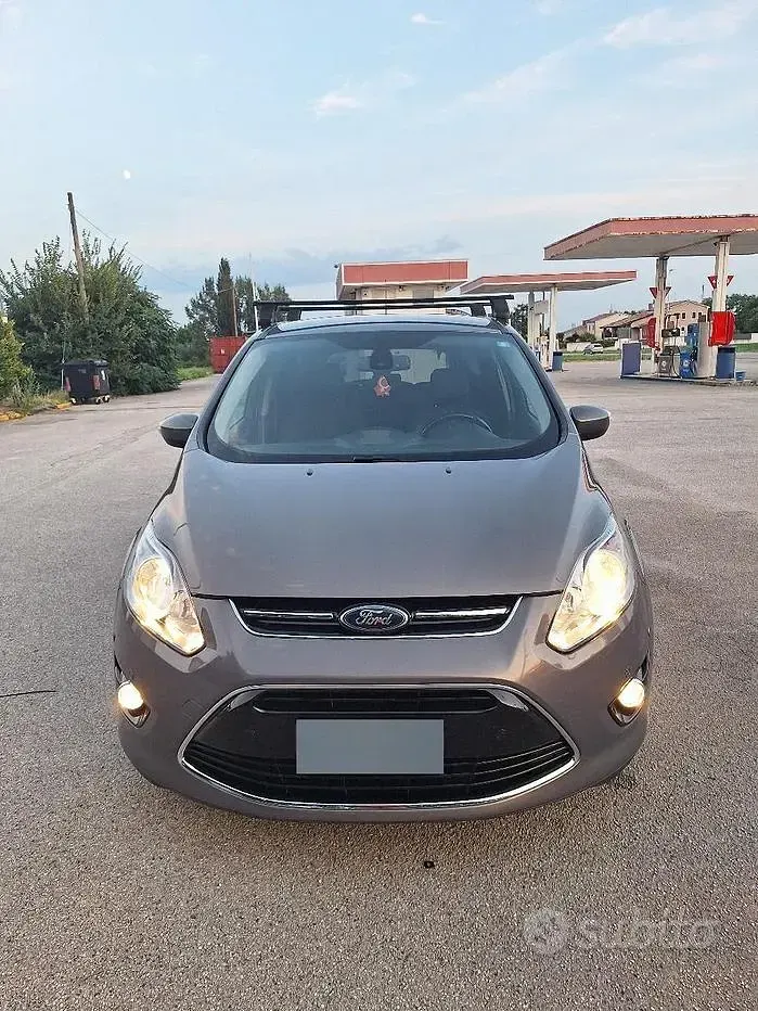 Usata Ford C-MAX Titanium 115 CV (84 kW) 2012 Marrone Monovolume