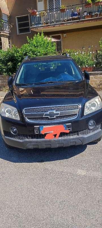Usata 2010 Chevrolet Captiva SUV | 5500 € (Molto cara) - Immagine 1/4
