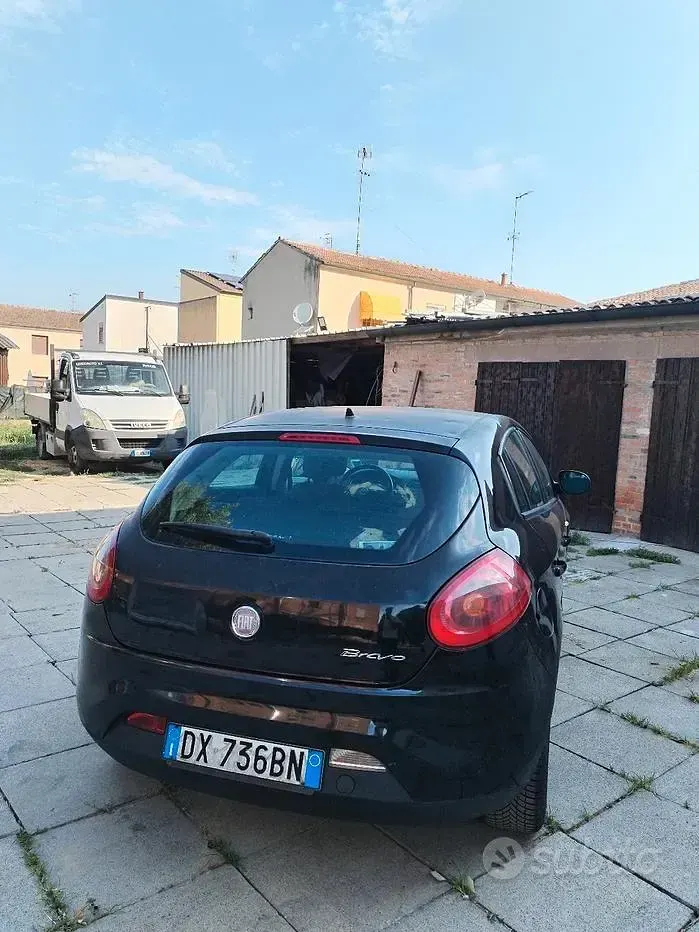 Usata Fiat Bravo 90 CV (66 kW) 2009 Nero Utilitaria