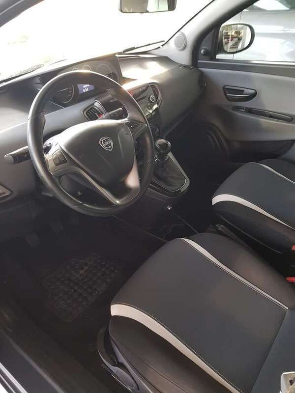 Usata Lancia Ypsilon 69 CV (50 kW) 2014 Grigio Utilitaria