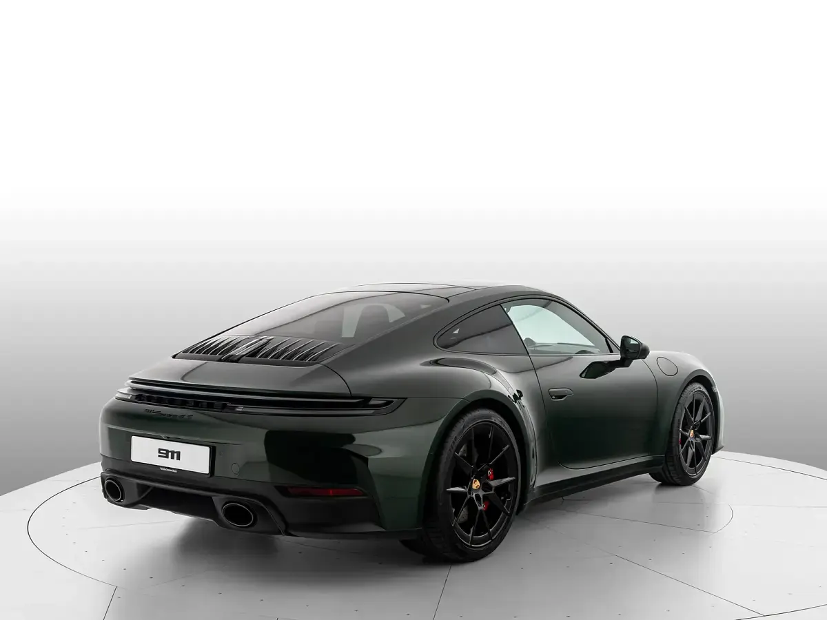 Nuova Porsche 911 2026 Oak green neo metallizzato