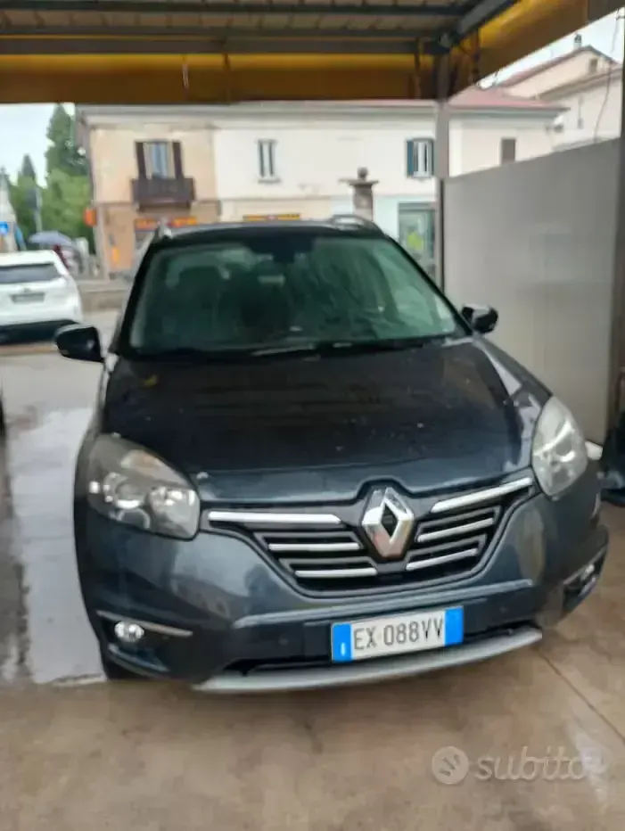 Usata Renault Koleos 173 CV (127 kW) 2014 Nero SUV