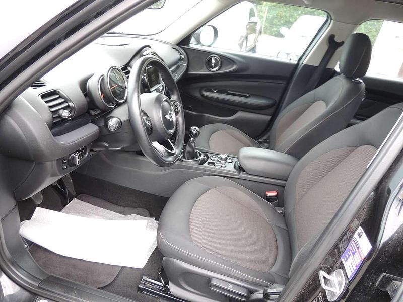 Usata Mini One D Clubman Business 116 CV (85 kW) 2017 Nero metallizzato Station wagon