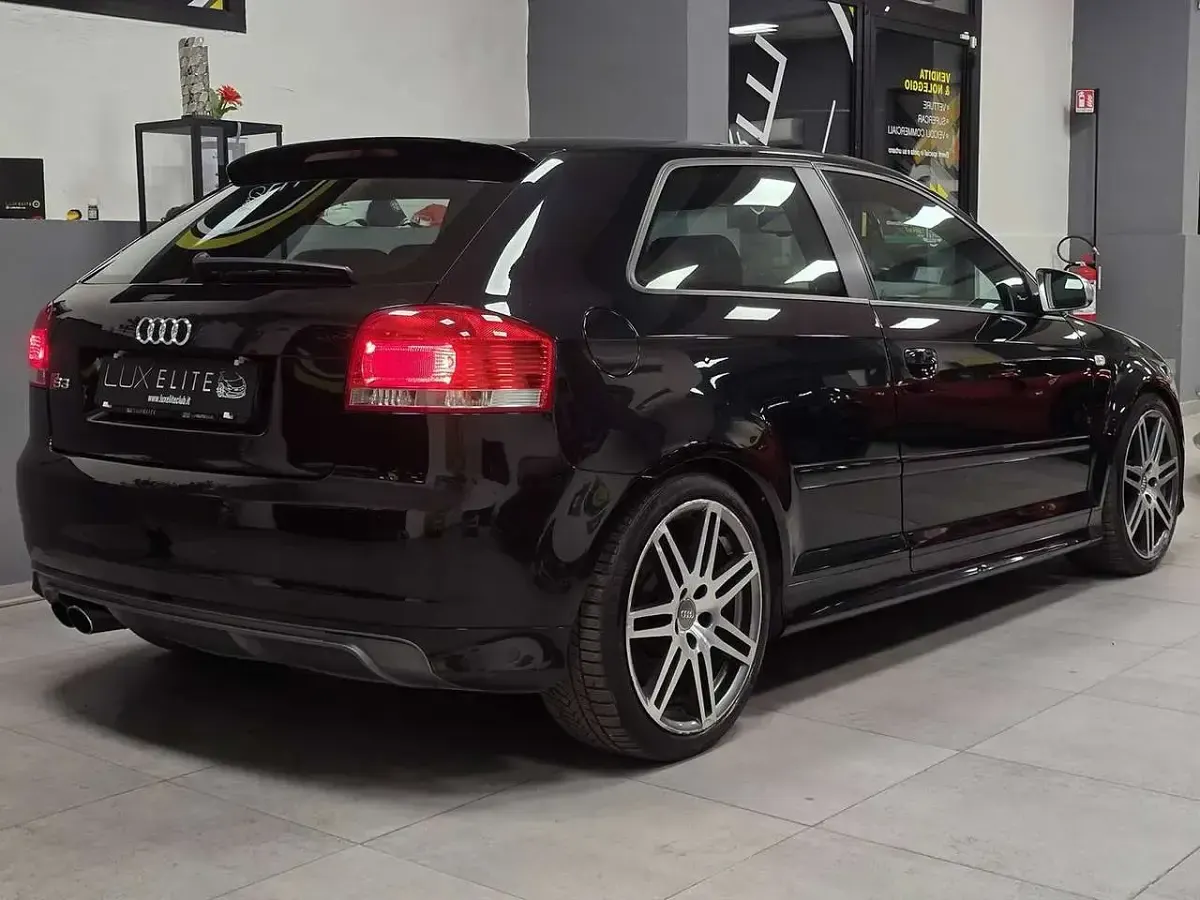 Usata Audi S3 Ambiente 265 CV (194 kW) 2007 Nero profondo Utilitaria