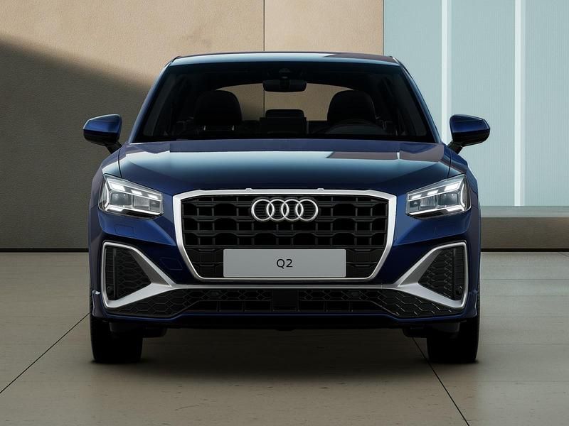 Nuova Audi Q2 S-Line 150 CV (110 kW) 2026 Blu navarra metallizzato SUV