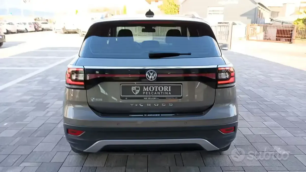 Usata VW T-Cross Style 116 CV (85 kW) 2019 Grigio SUV