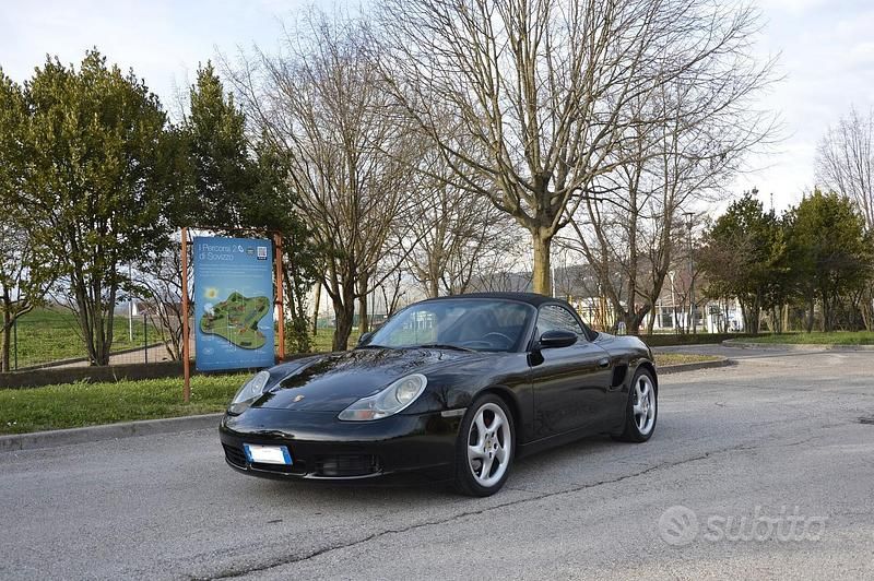 Usata Porsche Boxster 252 CV (185 kW) 2000 Nero basalto Cabrio