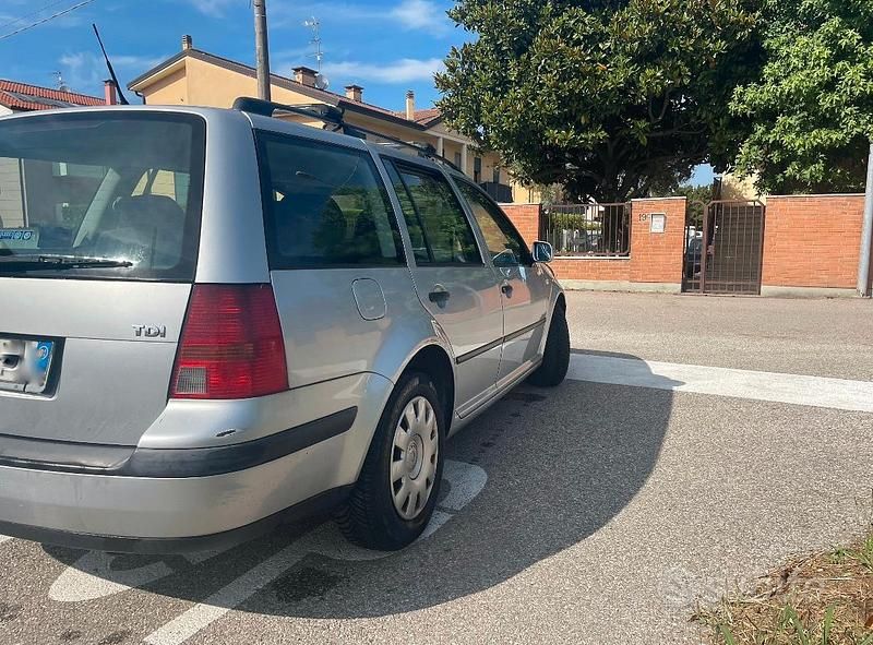 Usata VW Golf IV 90 CV (66 kW) 2001 Grigio Berlina