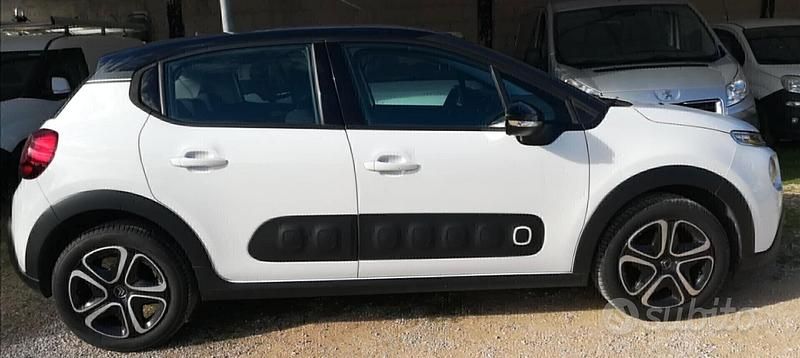 Usata Citroën C3 Shine 74 CV (54 kW) 2018 Bianco Berlina