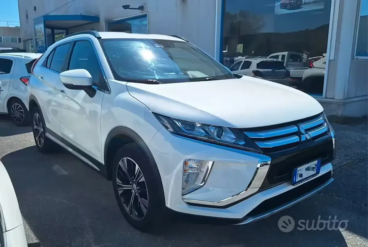 Usata Mitsubishi Eclipse Cross Intense 163 CV (119 kW) 2019 Bianco SUV