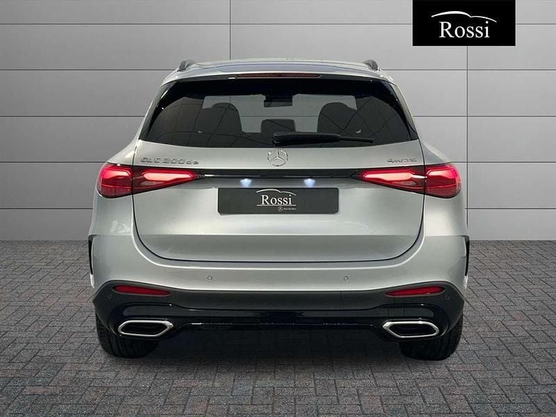 Nuova Mercedes GLC300 197 CV (144 kW) 2026 Argento hightech SUV