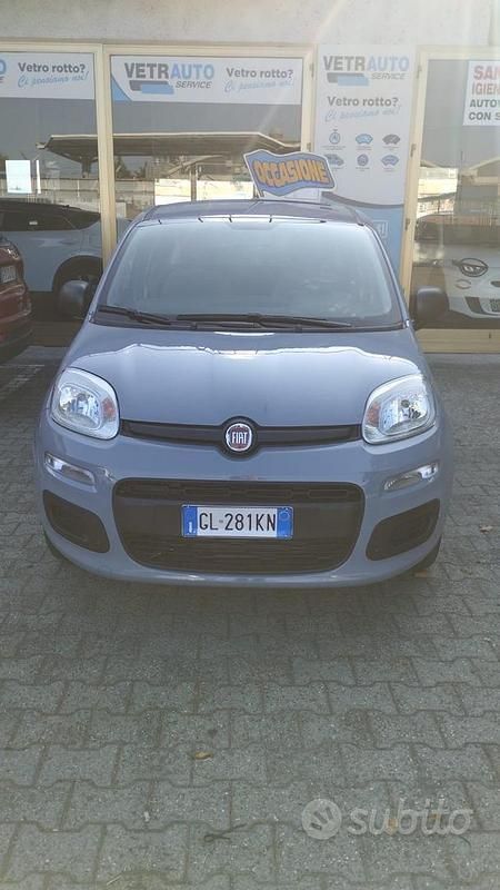 Usata Fiat Panda 70 CV (51 kW) 2022 Grigio Utilitaria