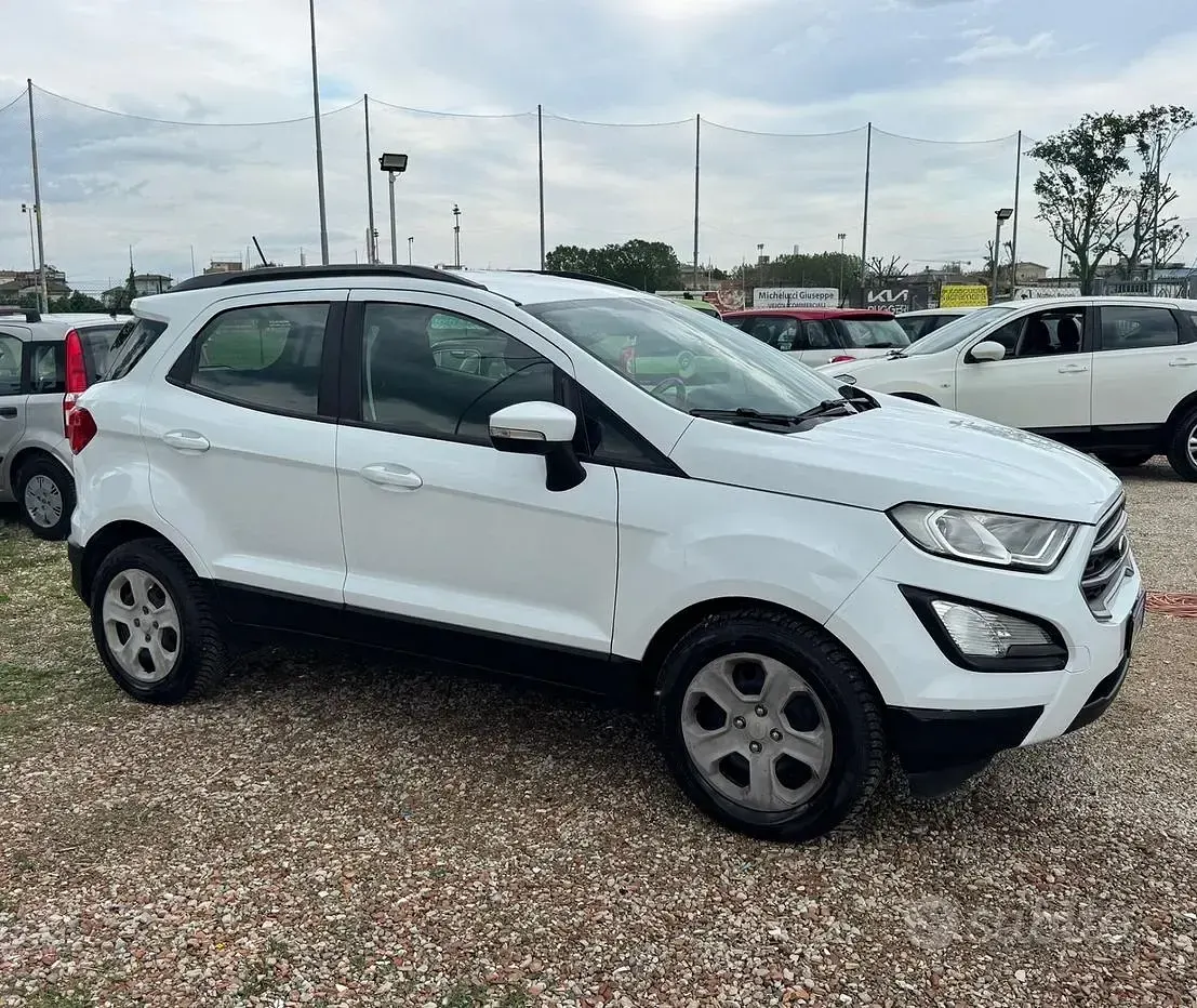 Usado Ford Ecosport Business Edition 99 CV (72 kW) 2019 Blanco SUV