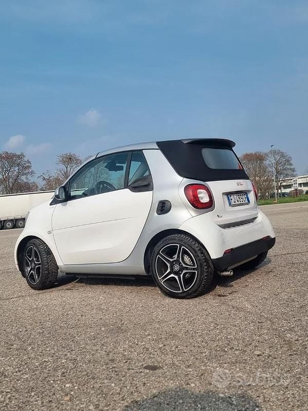 Usata Smart ForTwo Cabrio Passion 71 CV (52 kW) 2015 Bianco Cabrio