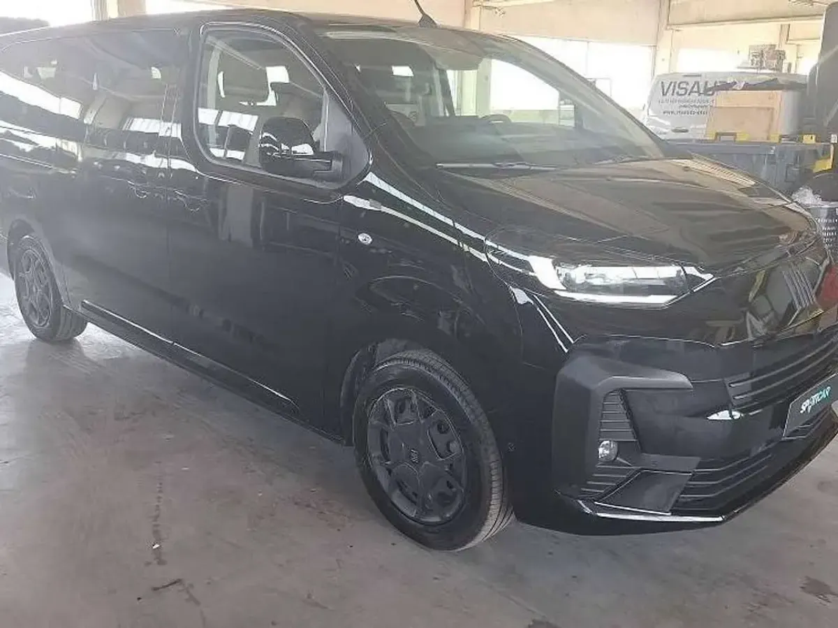 Nuova Fiat E-Ulysse 131 kW (179 CV) 2025 Nero Monovolume