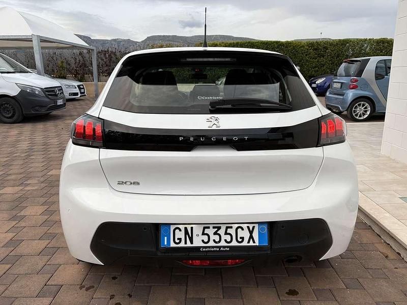 Usata Peugeot 208 Allure 102 CV (75 kW) 2023 Bianco Utilitaria