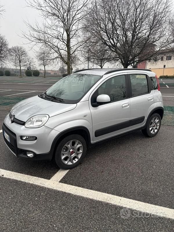 Usata Fiat Panda 4x4 Climbing 75 CV (55 kW) 2013 Grigio Utilitaria