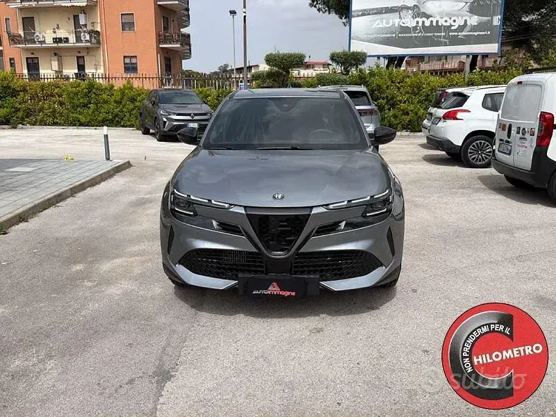 Nuova Alfa Romeo GT Junior 136 CV (100 kW) 2025 Grigio SUV