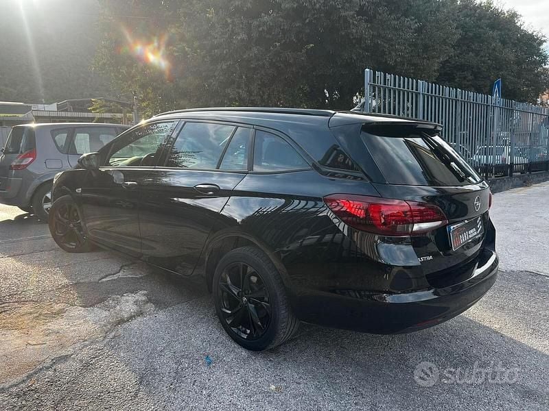 Usata Opel Astra Ultimate 122 CV (89 kW) 2020 Nero Station wagon