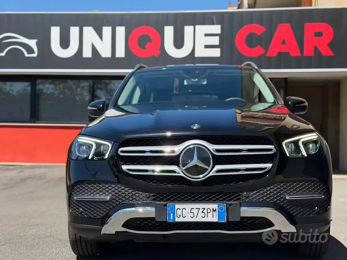 Usata Mercedes GLE300 245 CV (180 kW) 2020 Nero SUV