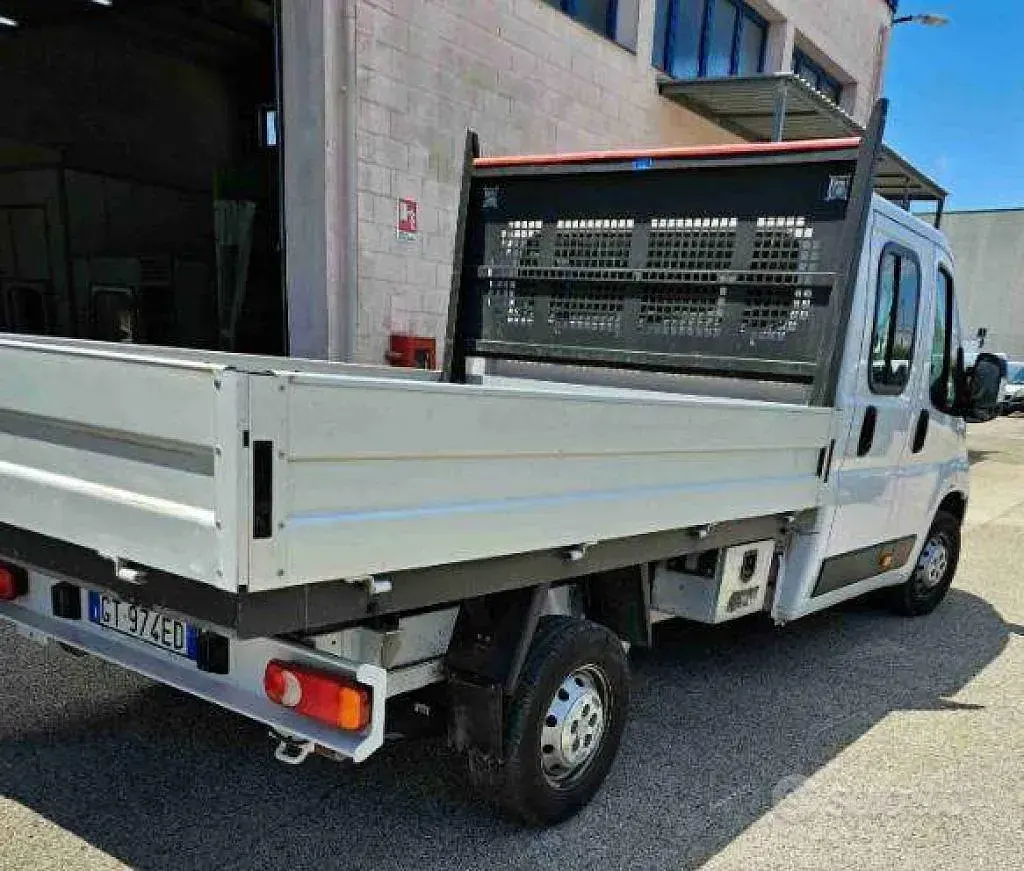 Usata Citroën Jumper 140 CV (102 kW) 2024 Bianco Monovolume