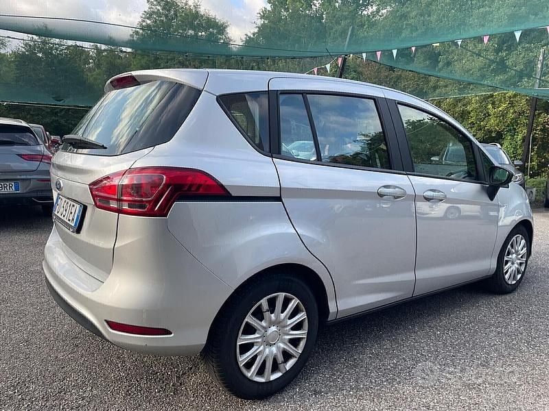Usata Ford B-MAX 75 CV (55 kW) 2016 Grigio Monovolume
