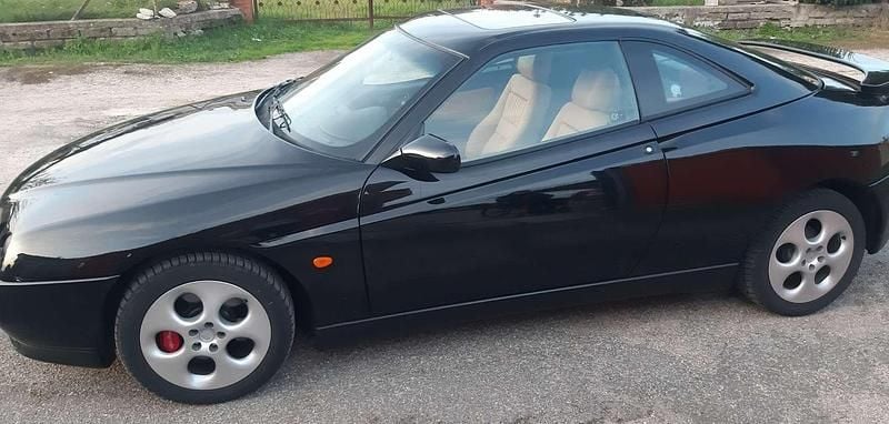 Usata Alfa Romeo GTV 220 CV (161 kW) 1997 Nero Coupé