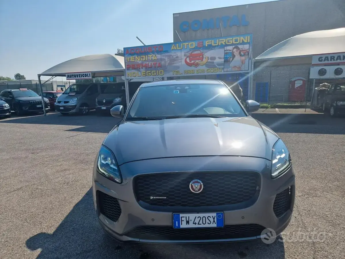 Usata Jaguar E-Pace R-Dynamic 150 CV (110 kW) 2019 Grigio SUV