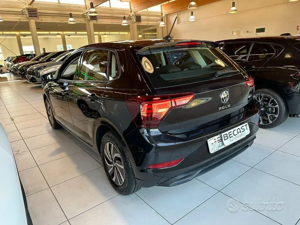 Usata VW Polo Life 95 CV (69 kW) 2025 Nero metallizzato Utilitaria